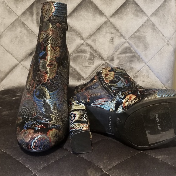 Bamboo ankle booties - brand new - Picture 2 of 2